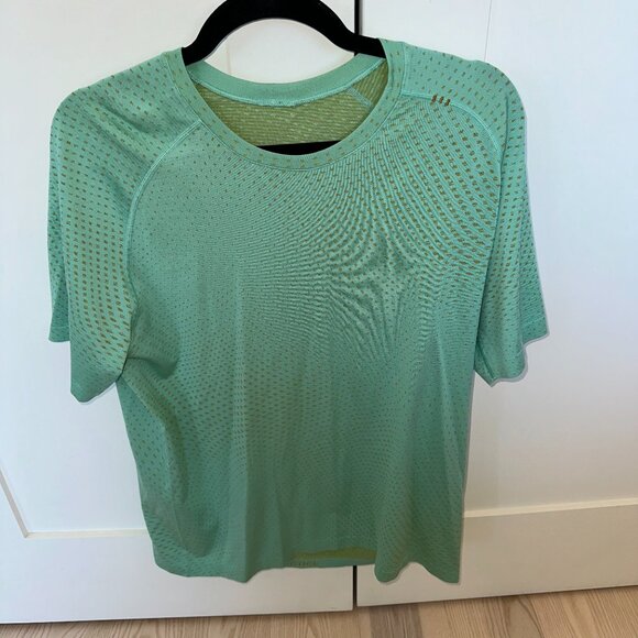 lululemon athletica Other - Lululemon Metal Vent Tech short sleeve